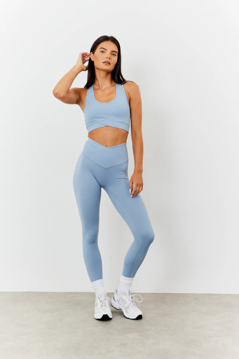 Soft Touch Cross over Band Detail Medium Support Sports Bra - Image 2