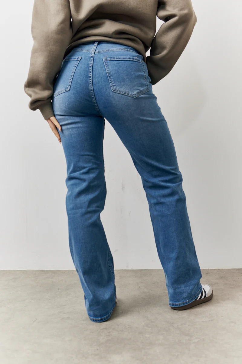 Straight Leg Jeans - Image 4