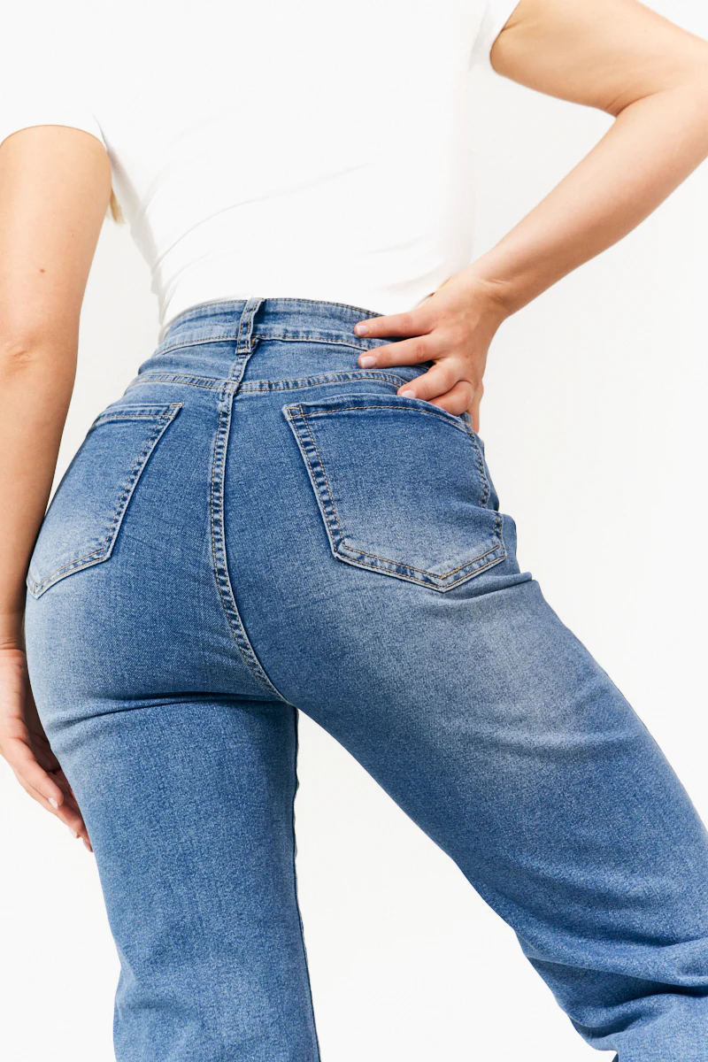 Sienna Straight Leg Jean - Image 4