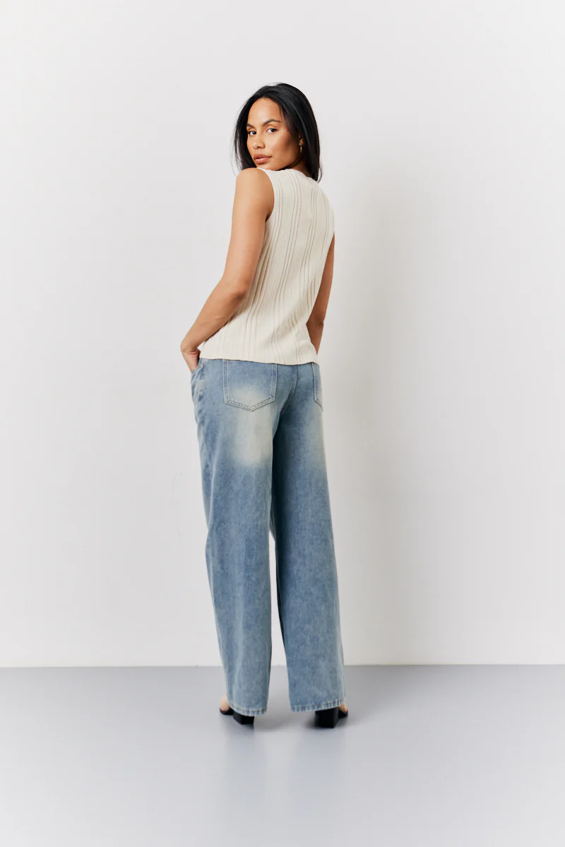 Wide Leg Jeans - Image 3