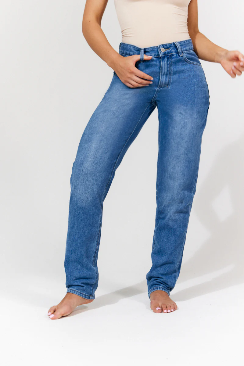 Sofia Straight Leg Mom Jeans - Image 2