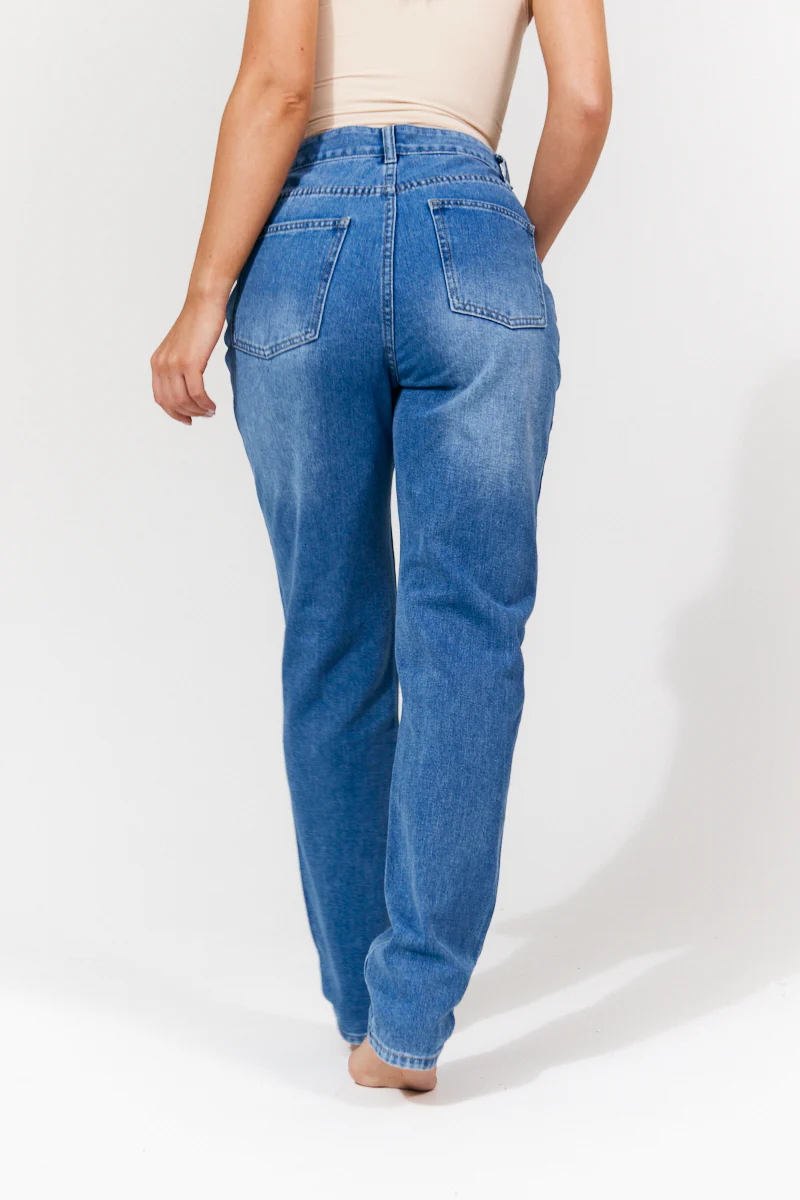 Sofia Straight Leg Mom Jeans - Image 3