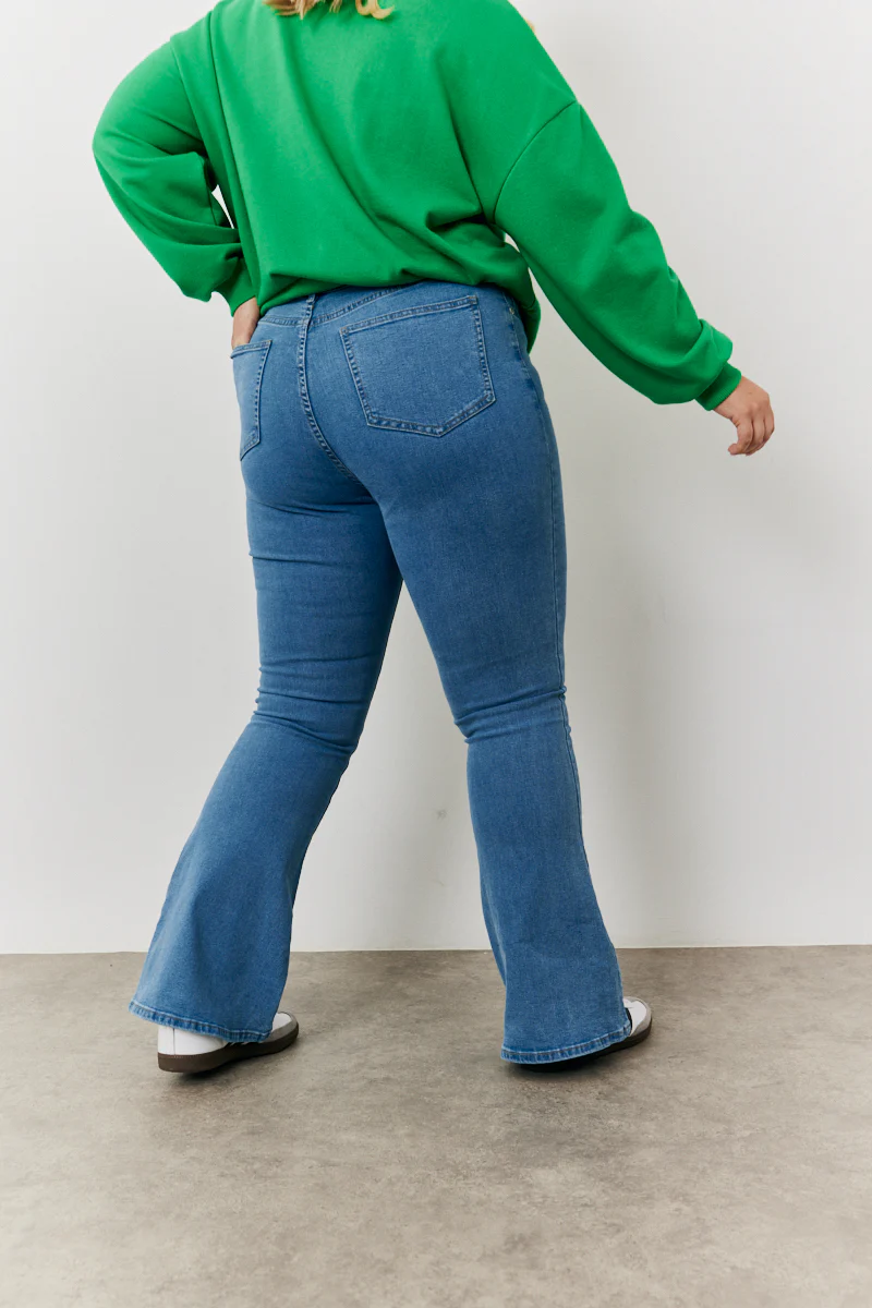 Thigh Shaper Kickflare - Image 8