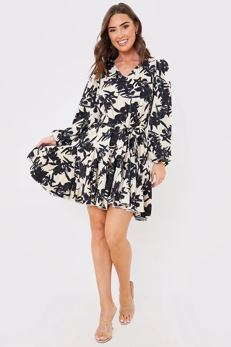 V Neck Balloon Sleeve Godet Mini Dress - Image 5