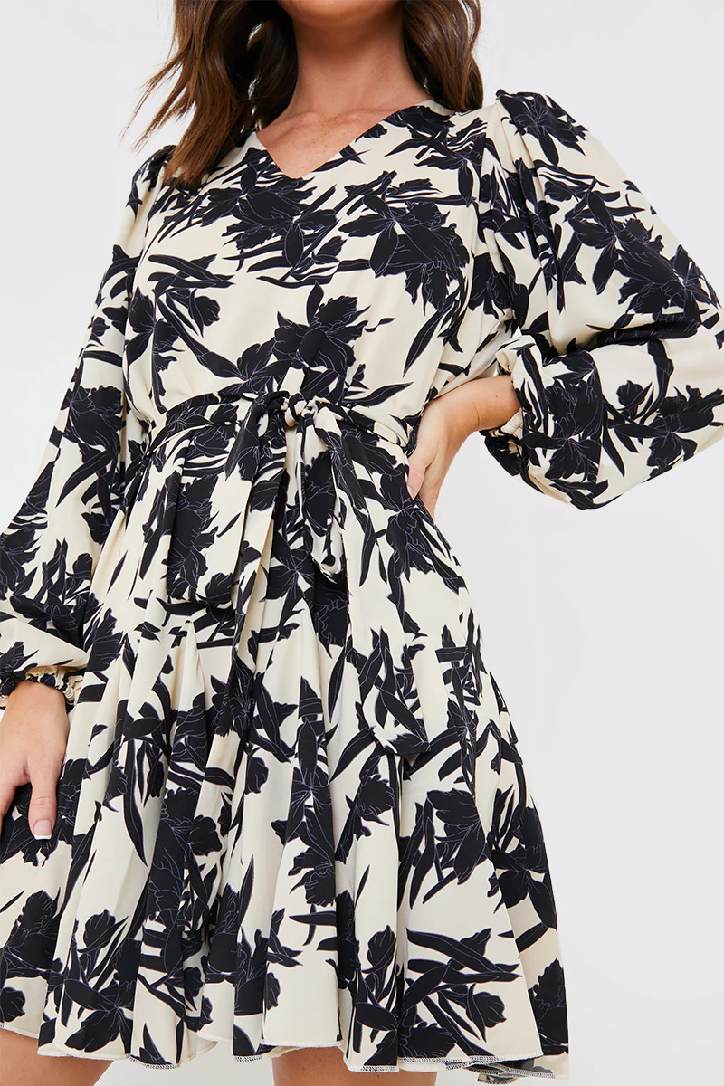 V Neck Balloon Sleeve Godet Mini Dress - Image 7