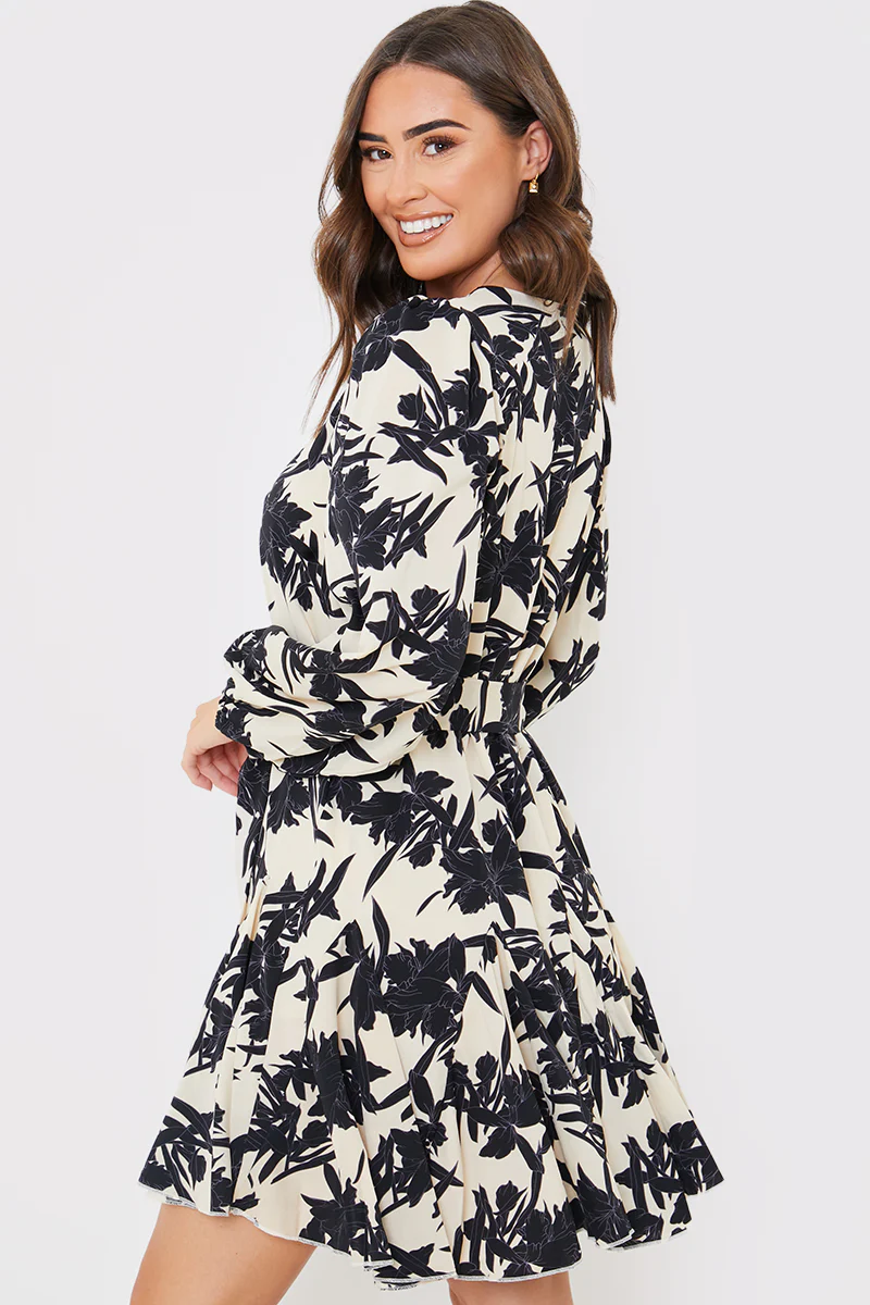 V Neck Balloon Sleeve Godet Mini Dress - Image 8