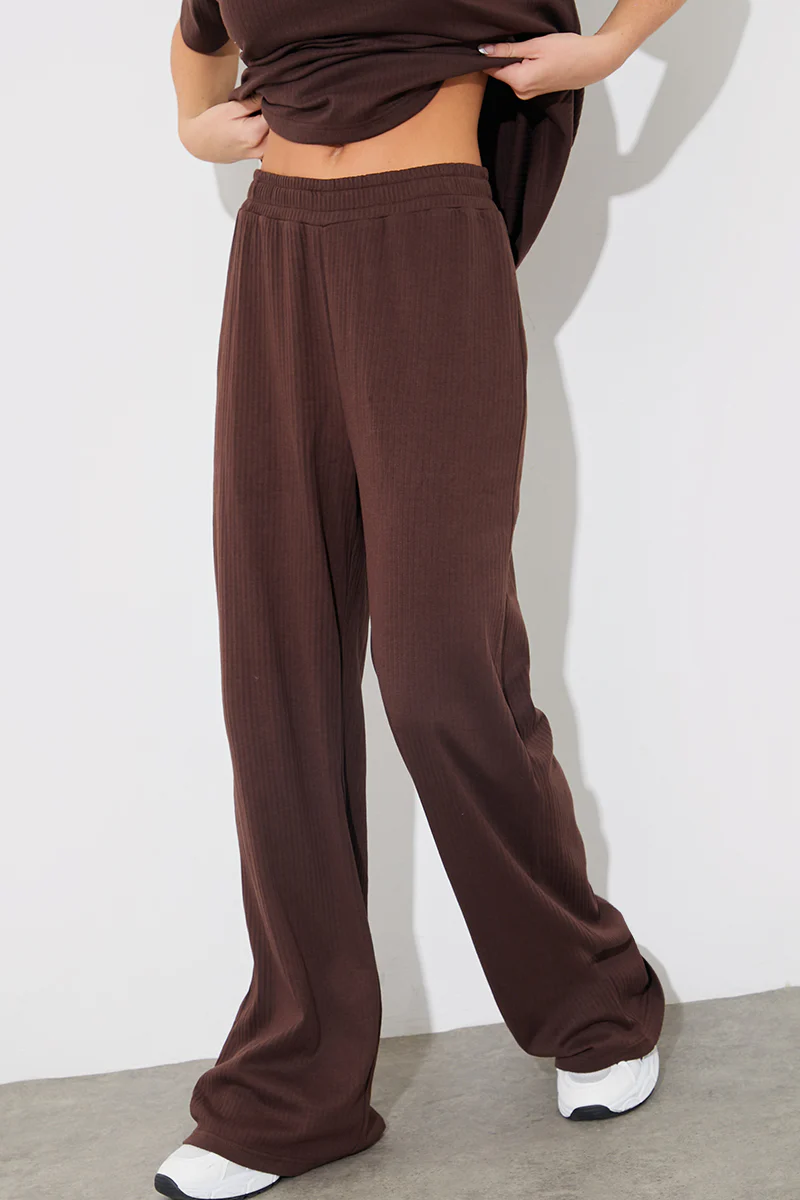 V Neck T Shirt And Wide Leg Trouser Set - Image 4